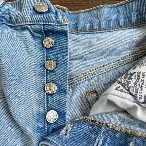 LEVI'S 501 Original Cut-Off Shorts Light Wash Size 27 Button Fly High Rise - Picture 10 of 14
